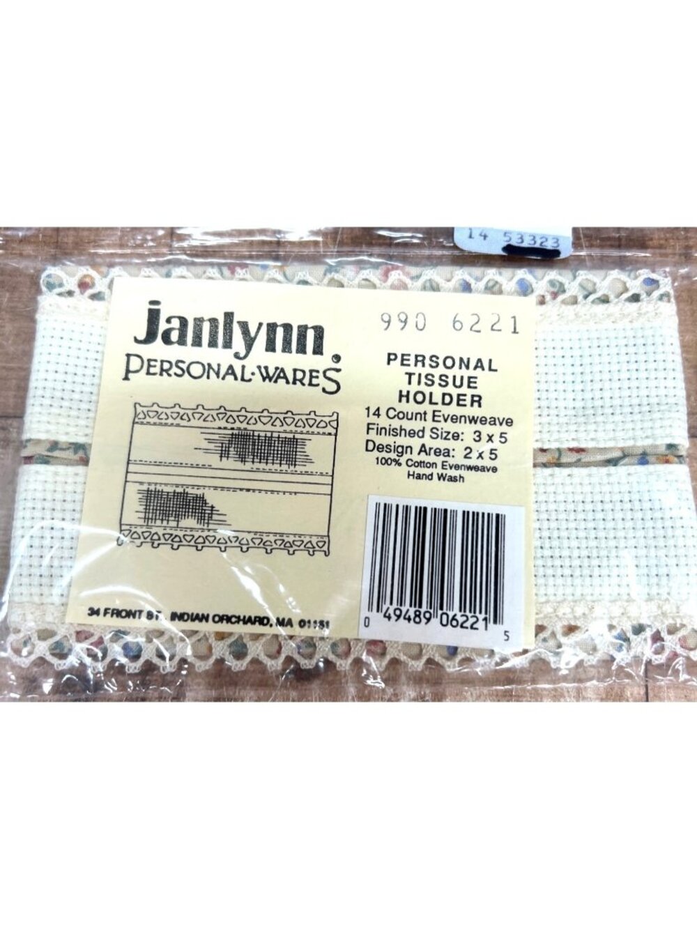 Janlynn Personal Wares 14 Count Evenweave Tissue Holder Cross Stitch 3x5 Inches